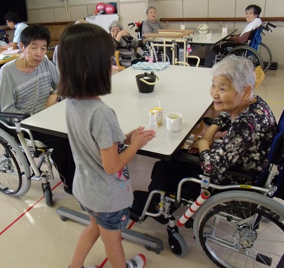 小学生の町探検♬