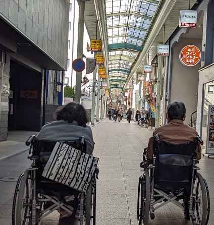 3月　買い物ドライブ・おやつ作り