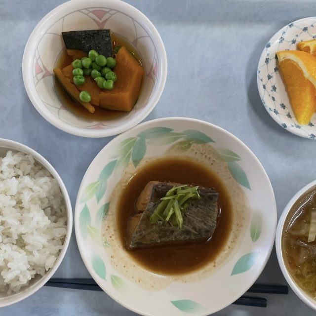 本日の献立 〜 旬の味、ブリの煮付けを囲んで 〜