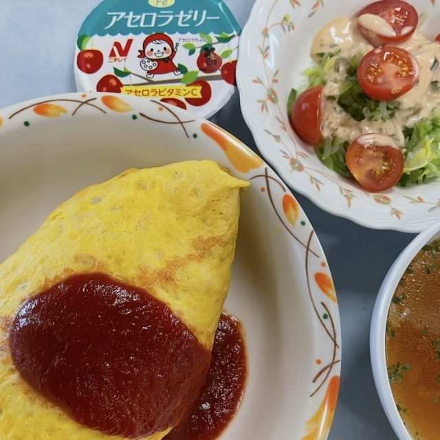 今日のランチは「オムライス」！
