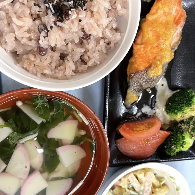椎ノ木荘 夕食だより