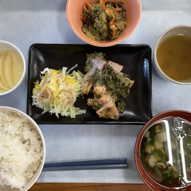 今日の昼食をご紹介します！